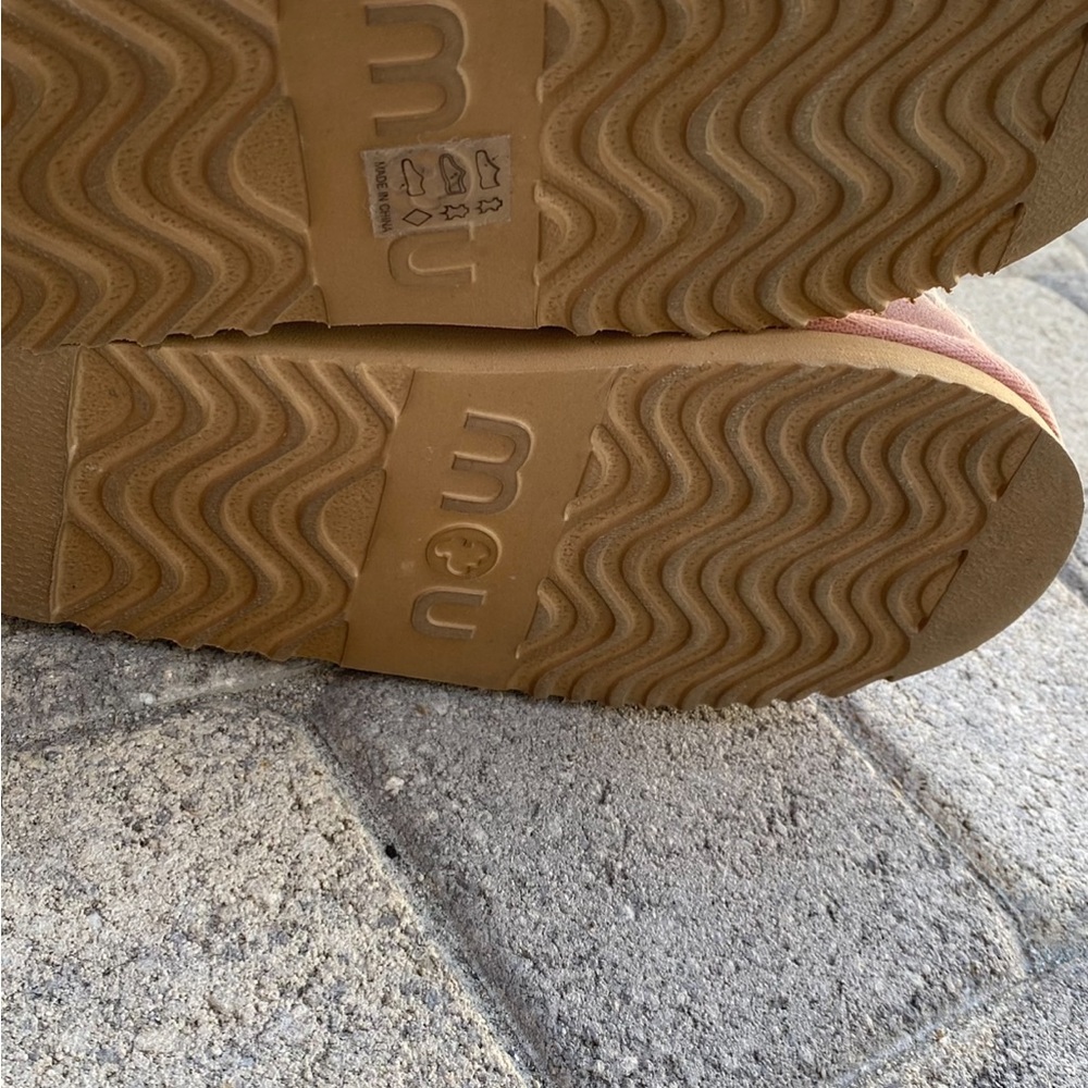 !! NEW MOU PINK BOOTS !!
 RARE COLOR! NEVER WORN. 
NEW CONDITION PRICE IS FIRM!! - Picture 4 of 5